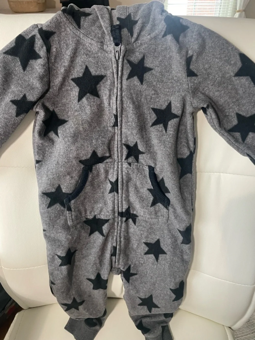 3 Pairs Carter's Fleece Pajamas Size 18‎ Months See All photos